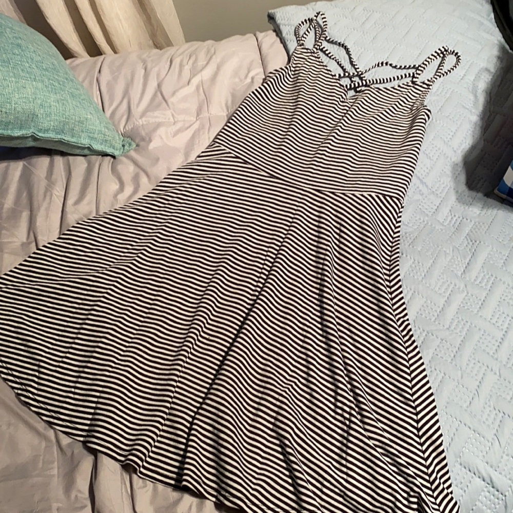 Hollister criss cross spaghetti strap black and white stripe skater dress small